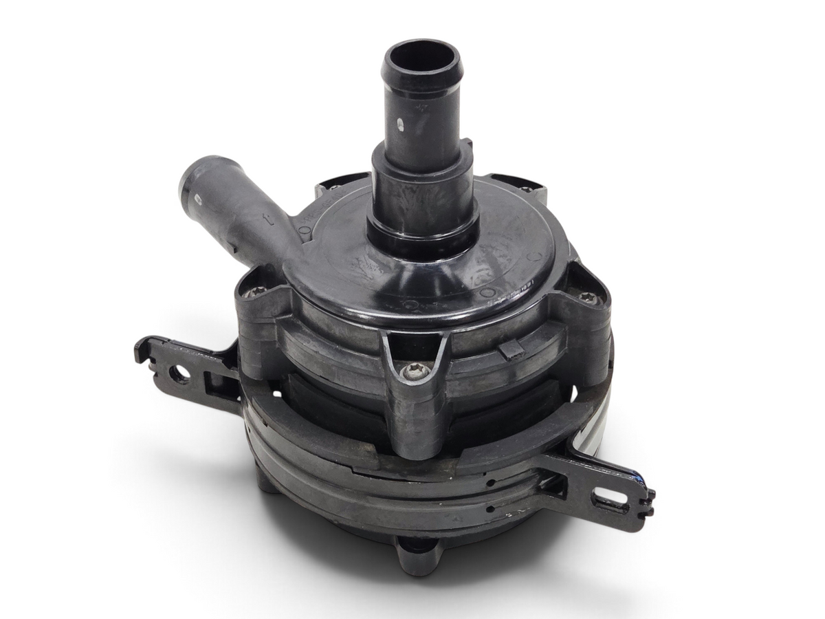 Send it Auto Parts OEM intercooler pump for LT4 Camaro ZL1 and Cadillac CTS-V, black plastic automotive cooling part.
