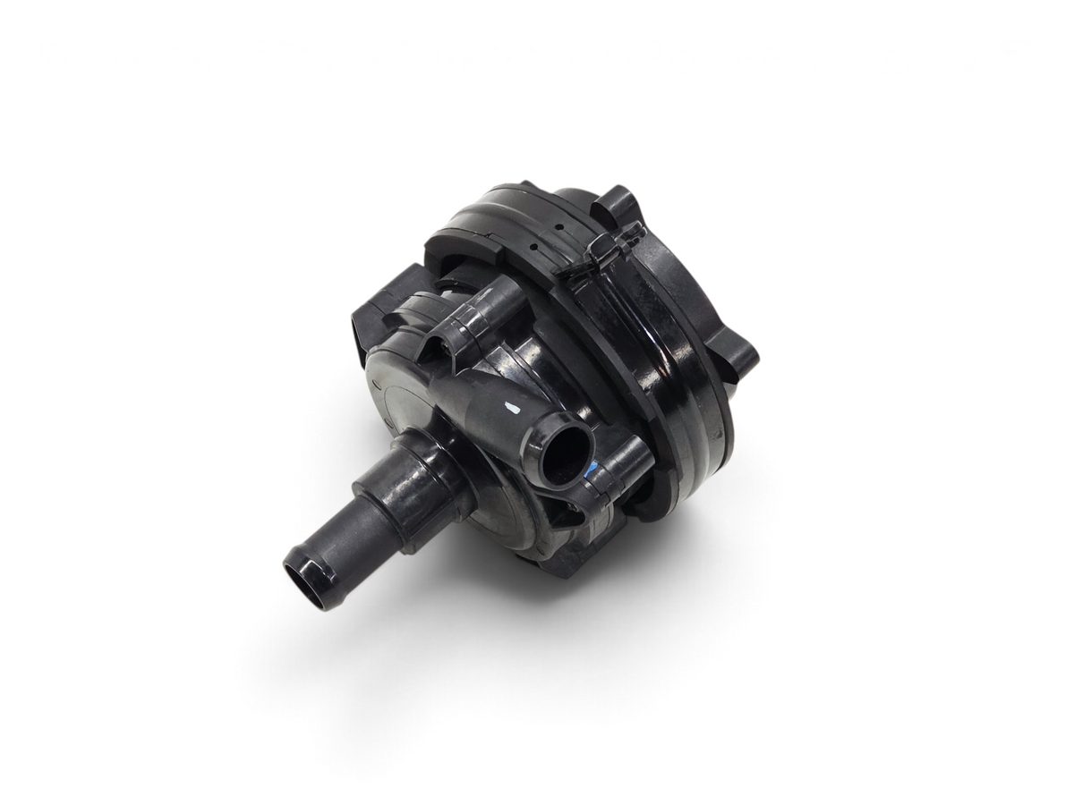 Send it Auto Parts OEM intercooler pump for LT4 Camaro ZL1 and Cadillac CTSV, black plastic automotive cooling part.
