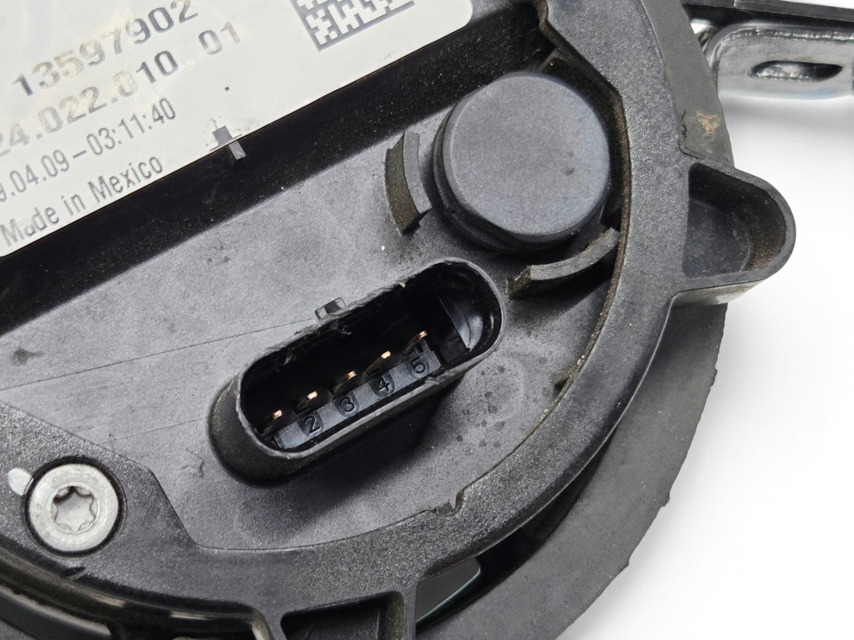 Send it Auto Parts OEM GM intercooler pump for LT4 engines showing the electrical connector and part label